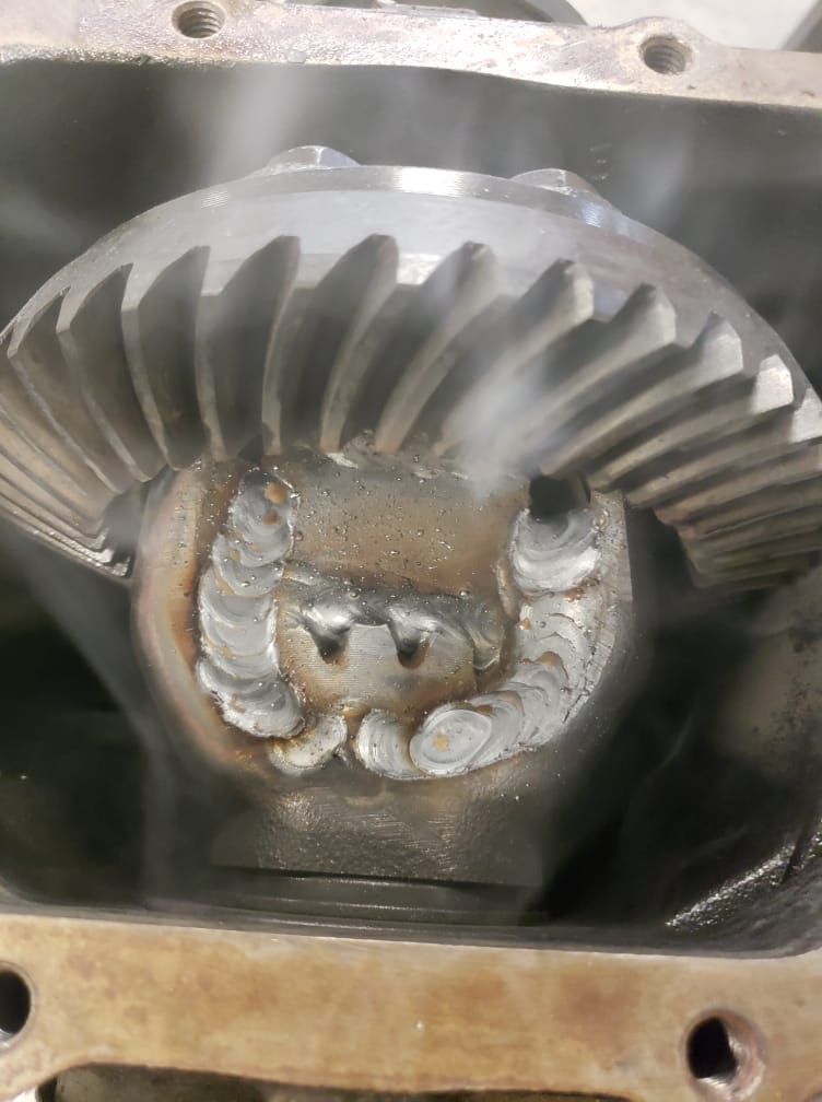 Picture of welded bmw e36 differential